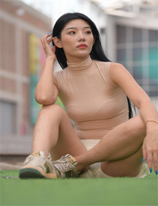 很黄很肉的共妻文-魅惑你的唇