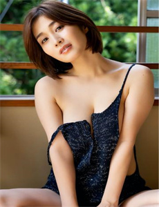 欲妇不满125电影网-美女被C到爽哭视频网站